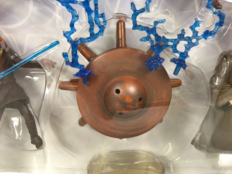 STAR WARS Attack Of The Clones Jedi Warriors With Nikto Jedi, Plo Koon, Saesee Tiin, Obi-Wan Kenobi, Assasin Droid, And Containment Field Hasbro 2003 26720 New In box [Photo 9]