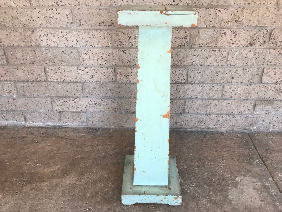 Vintage Shabby Chic Plant Fern Stand 10'W x 31'H [Photo 4]