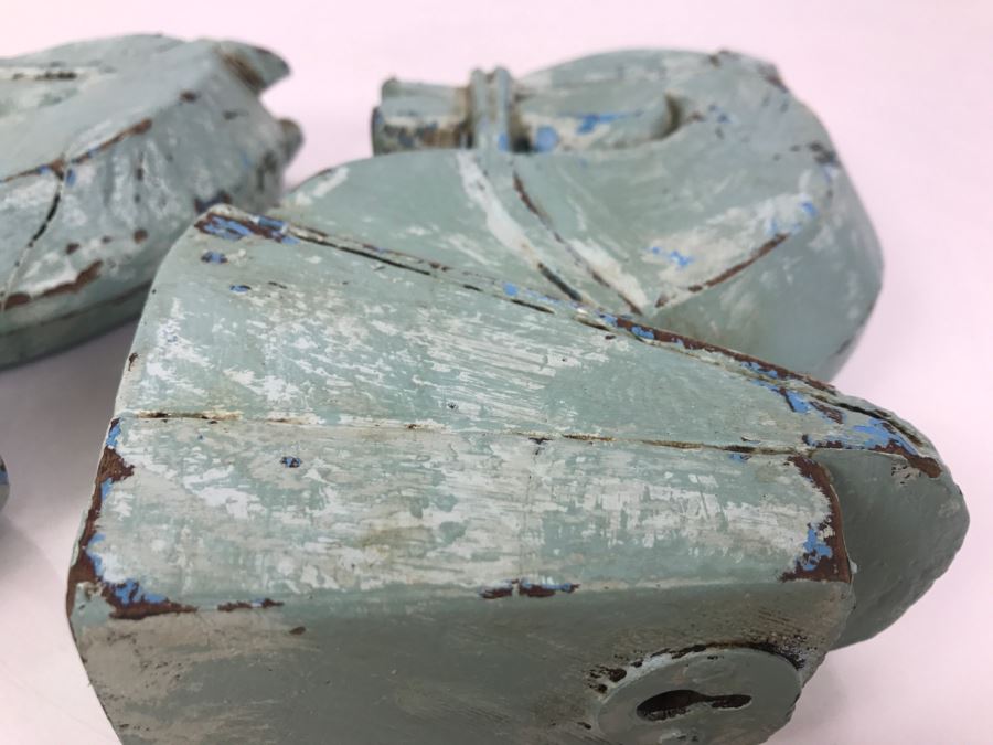 Pair Of Painted Carved Wood Horse Heads For Mounting On Wall [Photo 17]