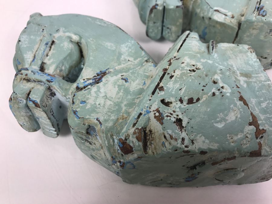 Pair Of Painted Carved Wood Horse Heads For Mounting On Wall [Photo 12]