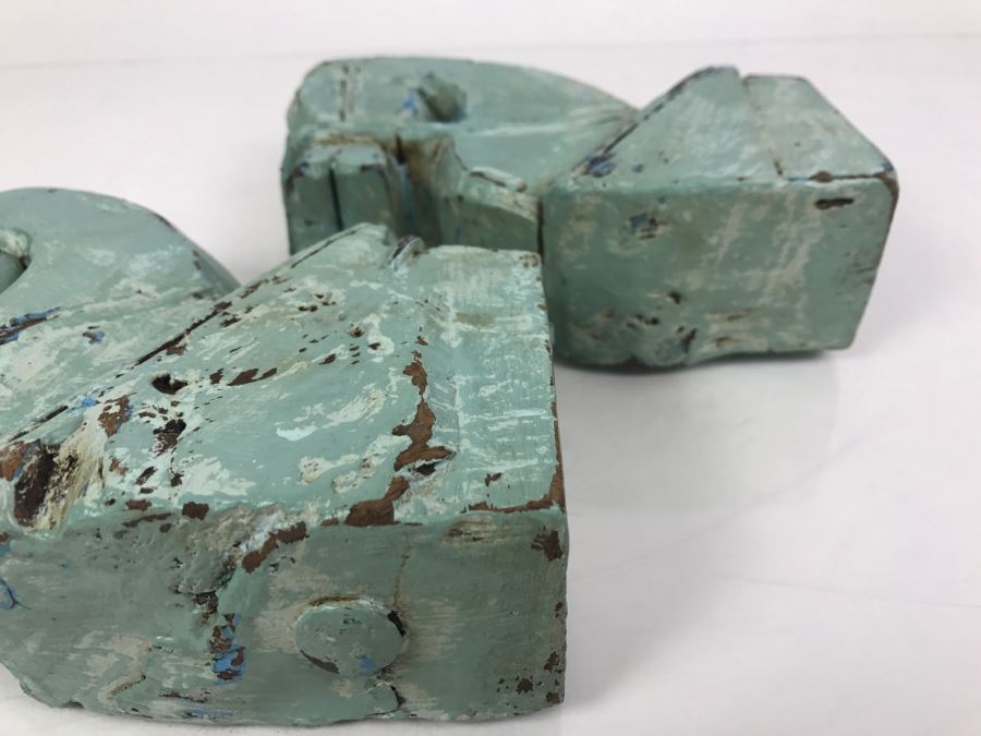 Pair Of Painted Carved Wood Horse Heads For Mounting On Wall [Photo 13]