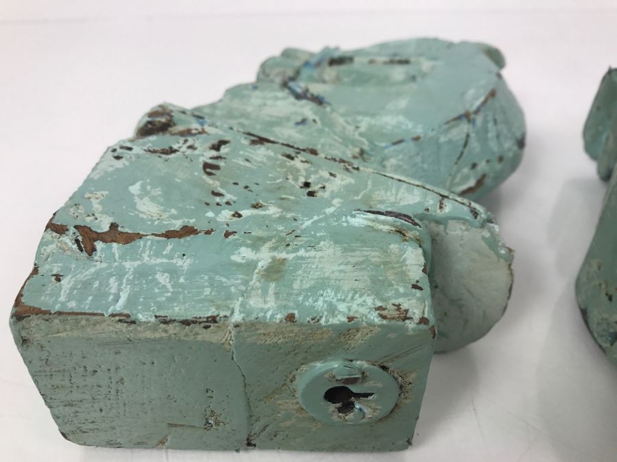 Pair Of Painted Carved Wood Horse Heads For Mounting On Wall [Photo 18]