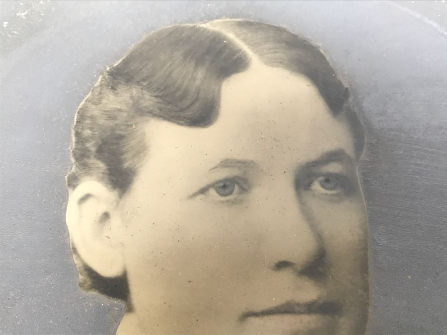 Old Metal Portrait Photograph Hand Painted [Photo 4]