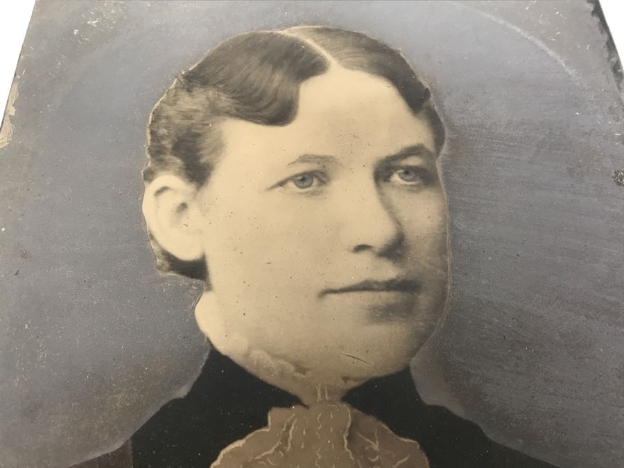 Old Metal Portrait Photograph Hand Painted [Photo 5]