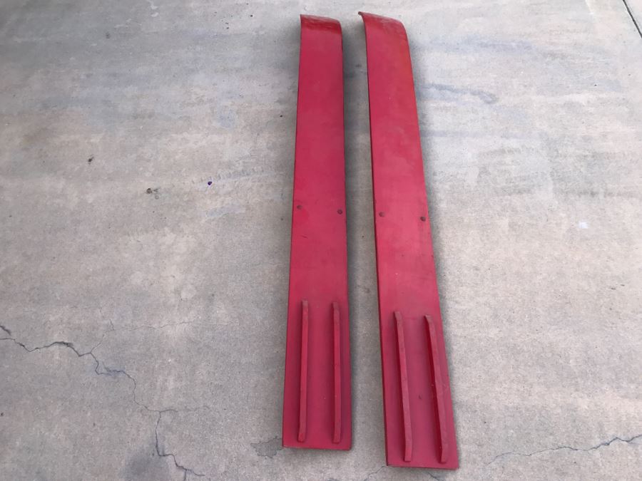 Pair Of Vintage Red Wooden Water Skis [Photo 10]