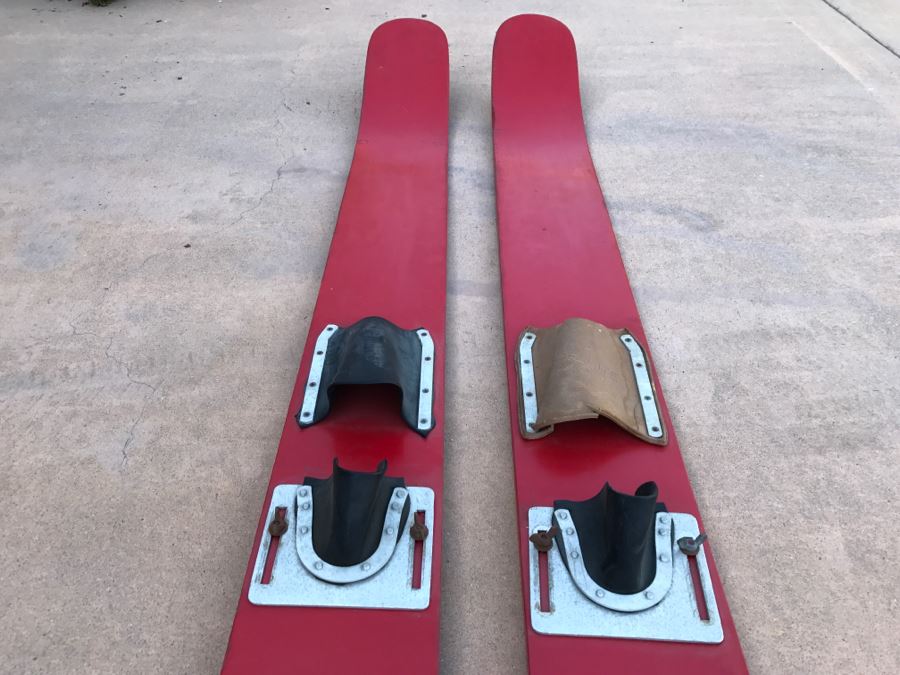Pair Of Vintage Red Wooden Water Skis [Photo 3]