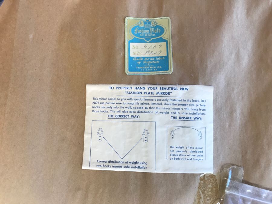 Vintage Oval Wall Mirror By Turner Mfg Co 19'X29' [Photo 5]