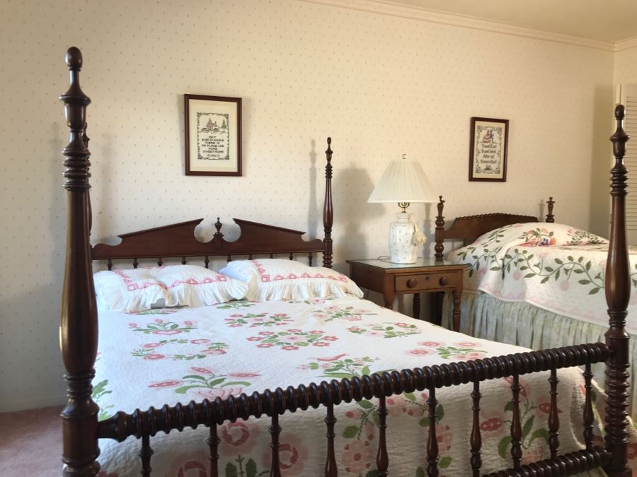 Vintage Pennsylvania House Turned Cherry Wood FULL SIZE Bed With Mattress And Boxspring (Bedding Not Included) [Photo 12]