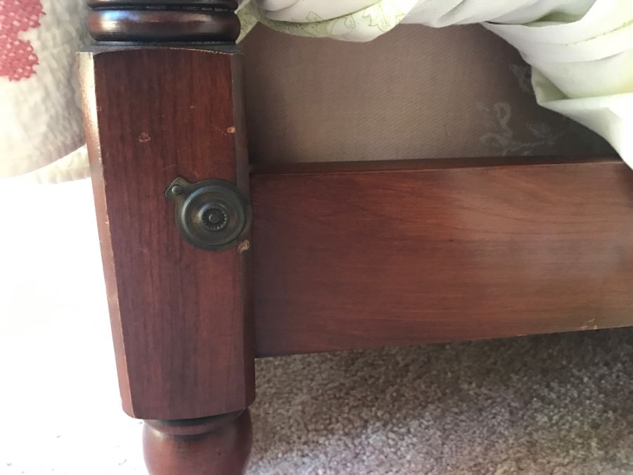 Vintage Pennsylvania House Turned Cherry Wood FULL SIZE Bed With Mattress And Boxspring (Bedding Not Included) [Photo 13]