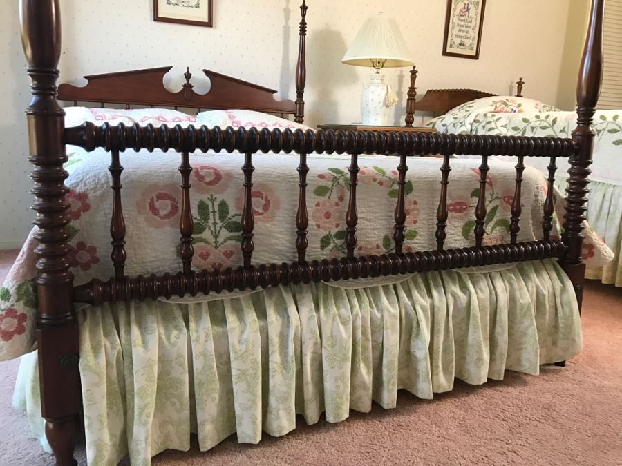 Vintage Pennsylvania House Turned Cherry Wood FULL SIZE Bed With Mattress And Boxspring (Bedding Not Included) [Photo 11]