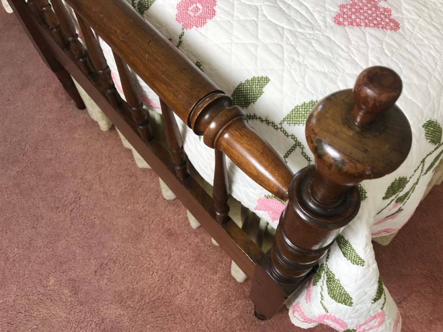 Vintage Turned Walnut Wooden TWIN SIZE Bed Headboard And Footboard With Frame (Bedding, Mattress And Boxspring Not Included) [Photo 4]