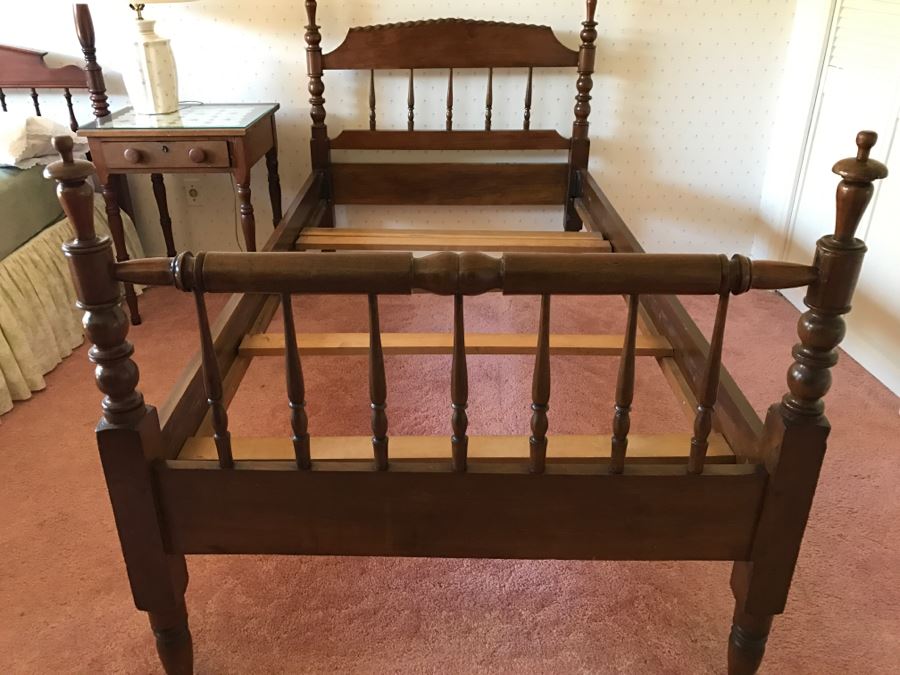 Vintage Turned Walnut Wooden TWIN SIZE Bed Headboard And Footboard With Frame (Bedding, Mattress And Boxspring Not Included) [Photo 11]