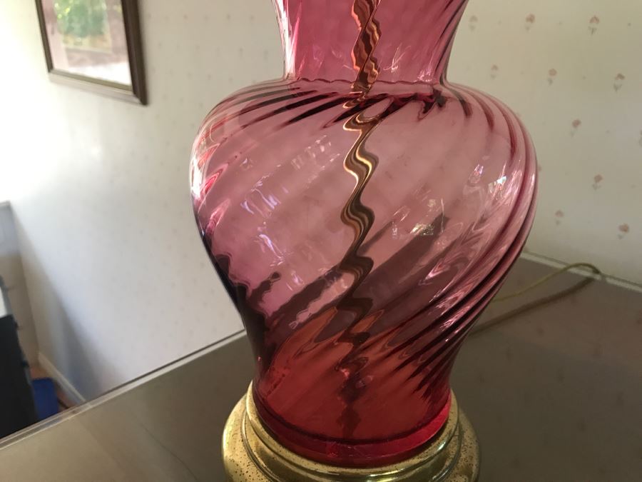 Vintage Cranberry Glass Table Lamp [Photo 4]