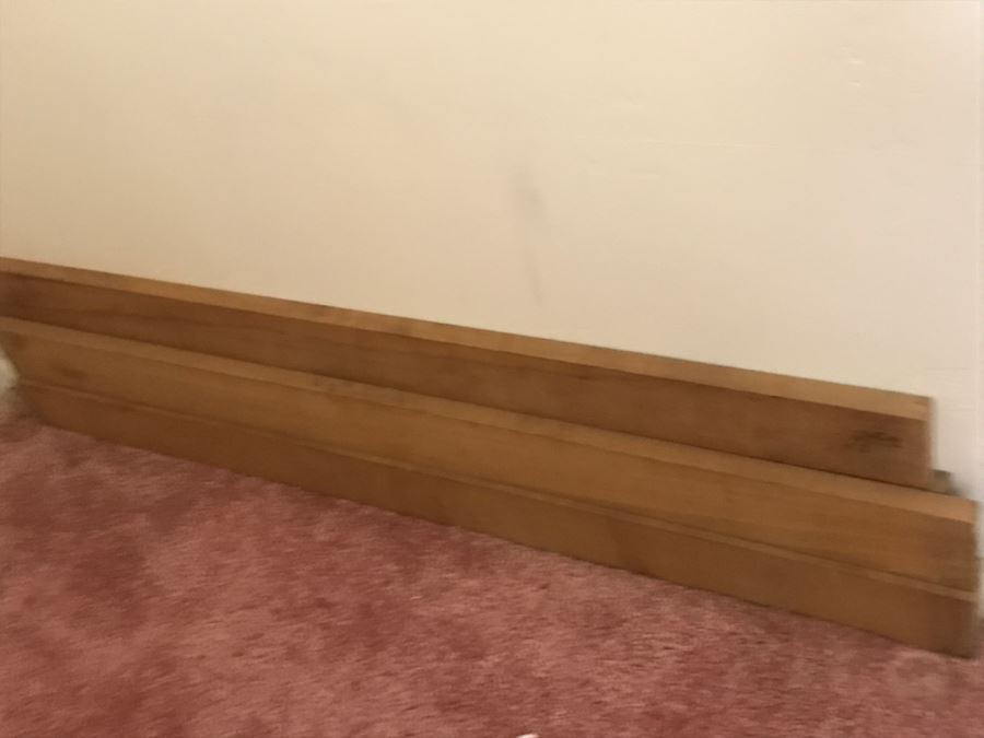 Vintage Turned Walnut Wooden TWIN SIZE Bed Headboard And Footboard With Frame [Photo 11]