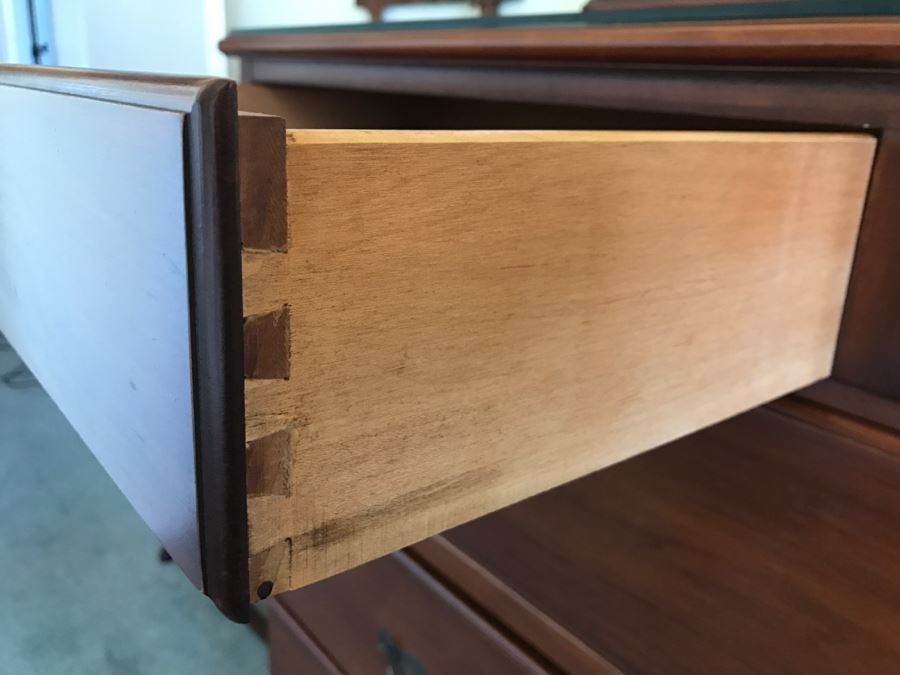 Cherry Wood Chest Of Drawers With Mirror By Pennsylvania House Lewisburg Chair And Furniture Co [Photo 8]