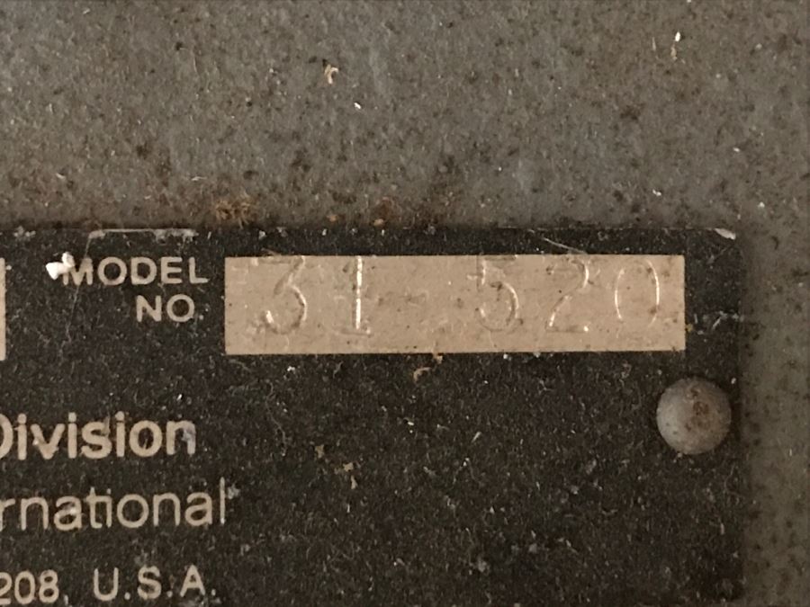 Vintage Commerical Grade Rockwell Belt Sander With Box Of Sandpaper Model 31-520 [Photo 14]