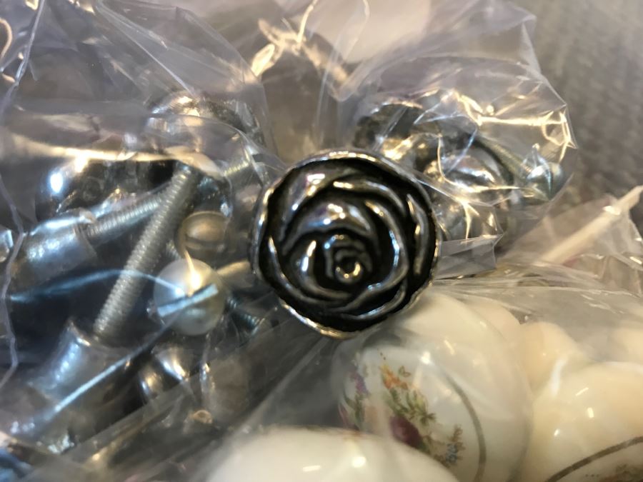 Bin Of Cabinet Handles Pulls Metal Rose Motif [Photo 5]