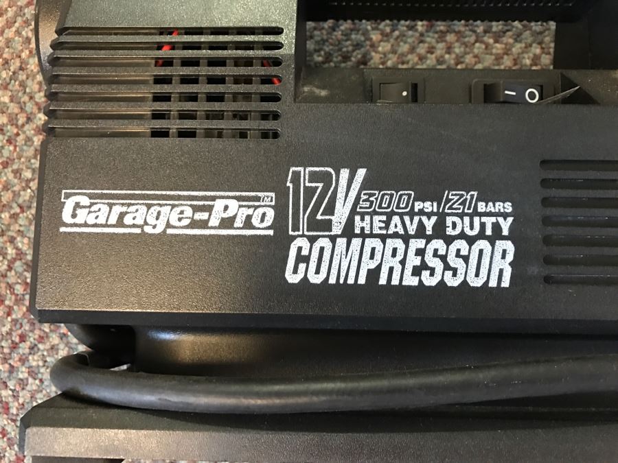 Garage-Pro Portable Air Compressor [Photo 2]