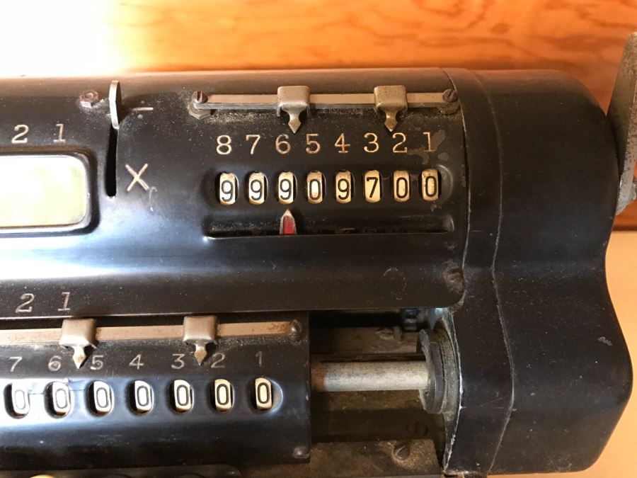 Vintage Marchant Mechanical Heavy-Duty Calculator [Photo 8]