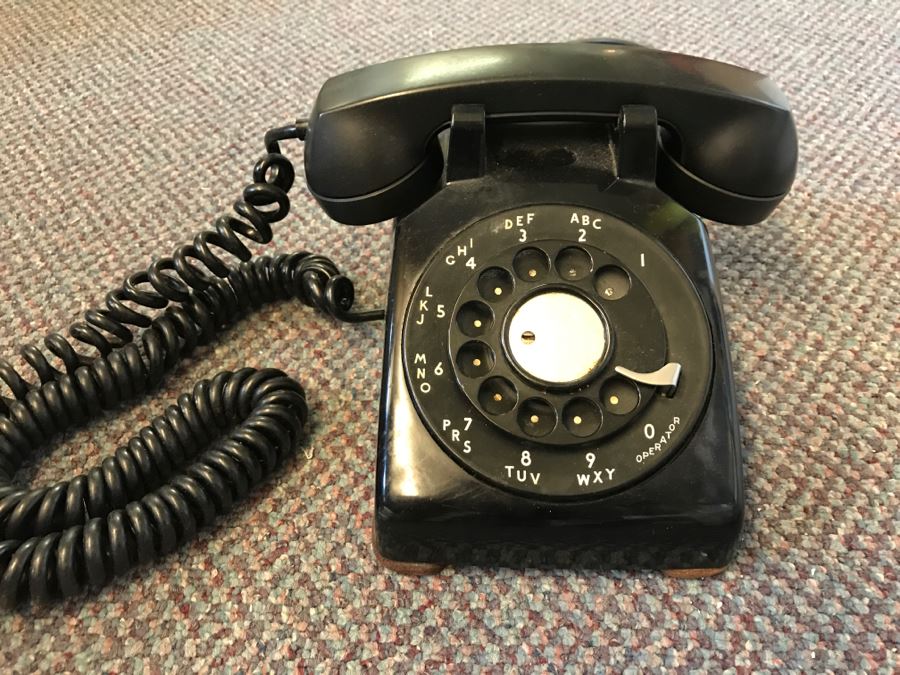 Vintage Black Rotary Telephone Bell System Made By Western Electric [Photo 1]