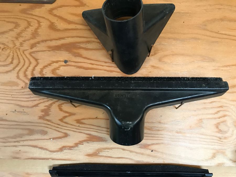 Craftsman Wet Dry Vac 6.25HP With Attachments And Replacement Filter [Photo 10]