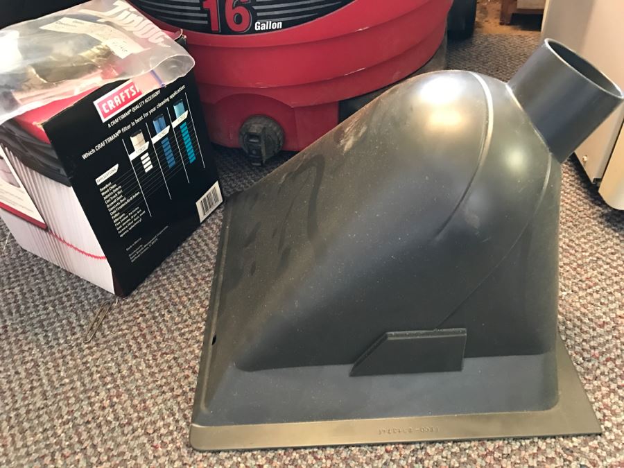 Craftsman Wet Dry Vac 6.25HP With Attachments And Replacement Filter [Photo 5]