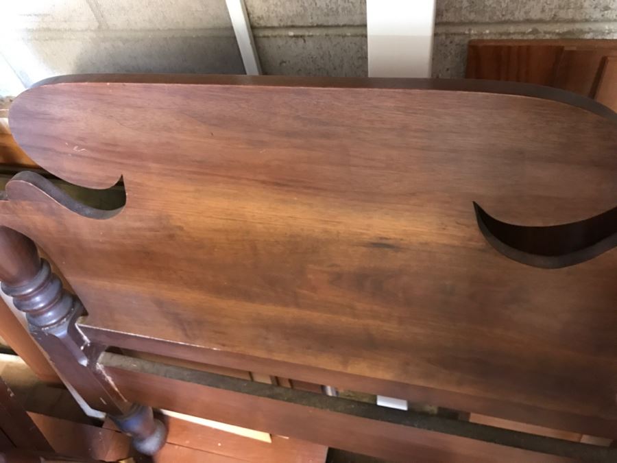 Vintage Turned Walnut Wooden TWIN SIZE Bed Headboard And Footboard With Frame [Photo 5]