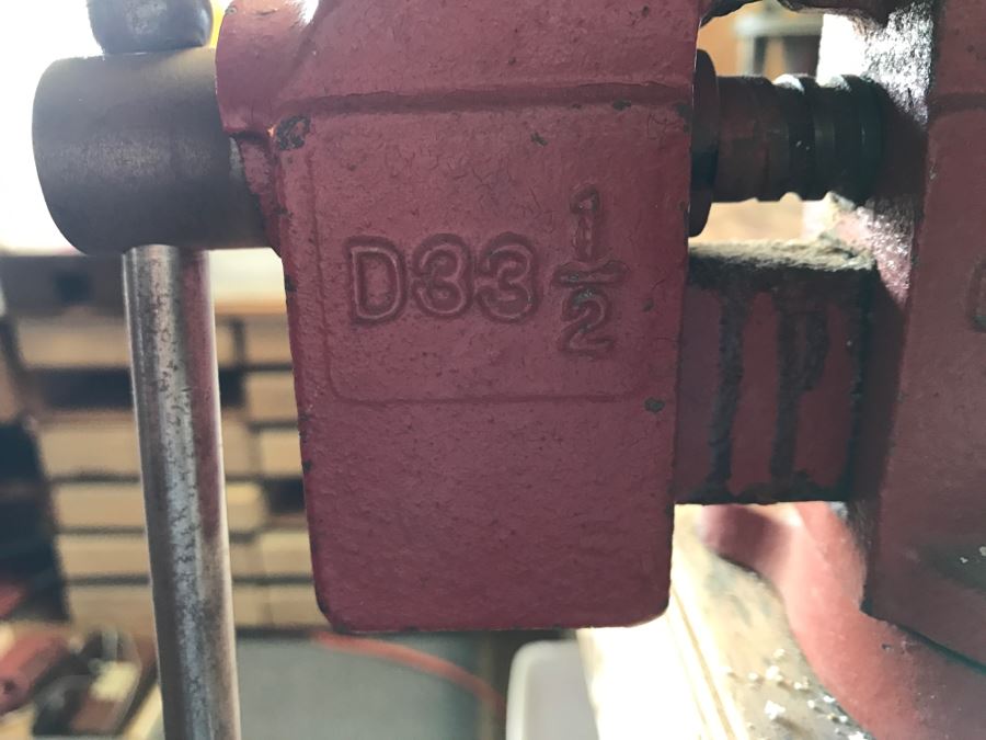 Vintage Columbian D33½ Bench Vise [Photo 4]
