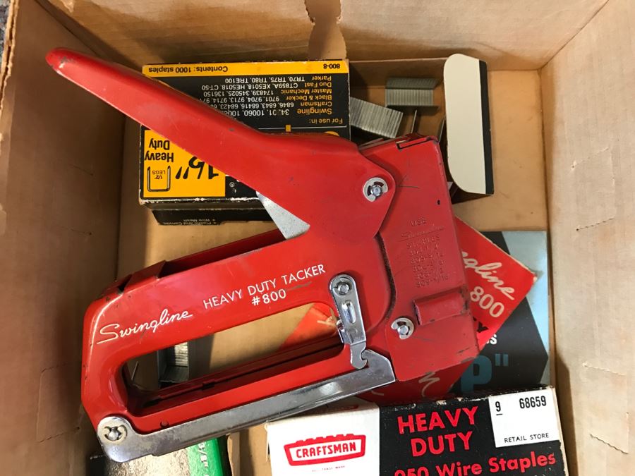 Red Swingline Heavy Duty Tacker With Box Of Staples [Photo 3]