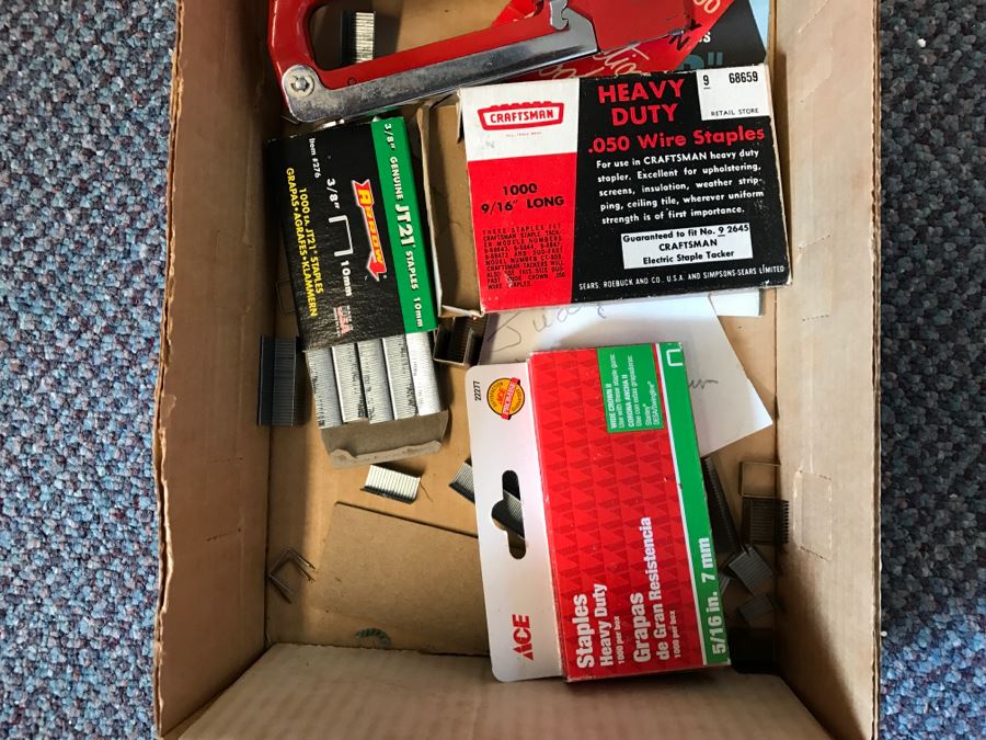 Red Swingline Heavy Duty Tacker With Box Of Staples [Photo 4]