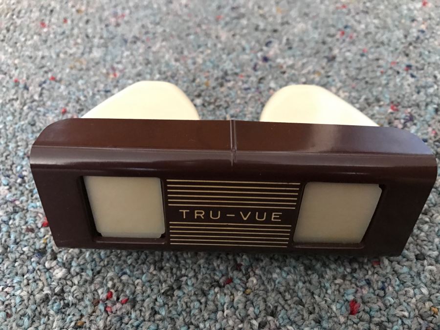 Vintage Tru-Vue Viewer Stereoscope With 12 Boxed Film Strips And Original Carrying Case [Photo 5]
