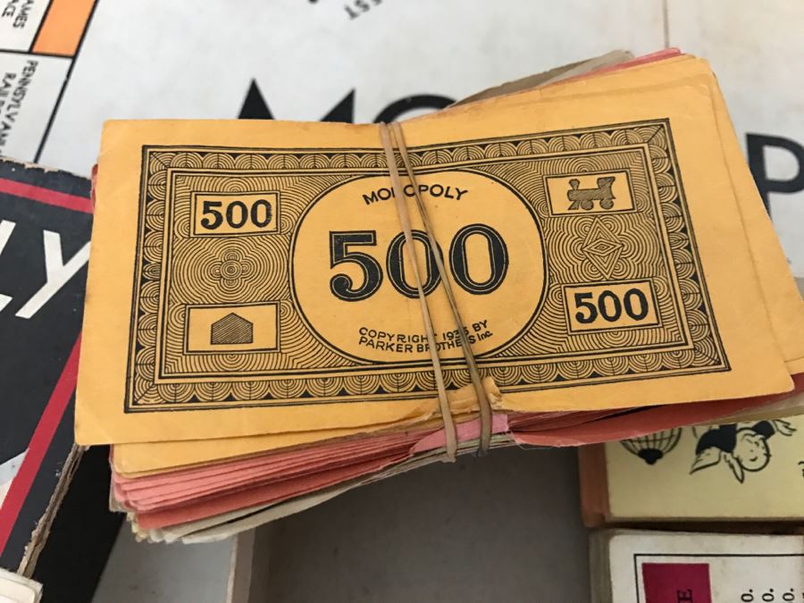 Vintage 1935/1936 Parker Bros Monopoly Board Game With Old Metal Pieces, Money And Cards [Photo 11]