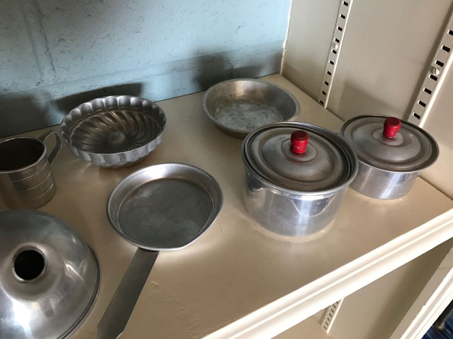 Vintage Child Toy Aluminum Miniature Cookware [Photo 5]