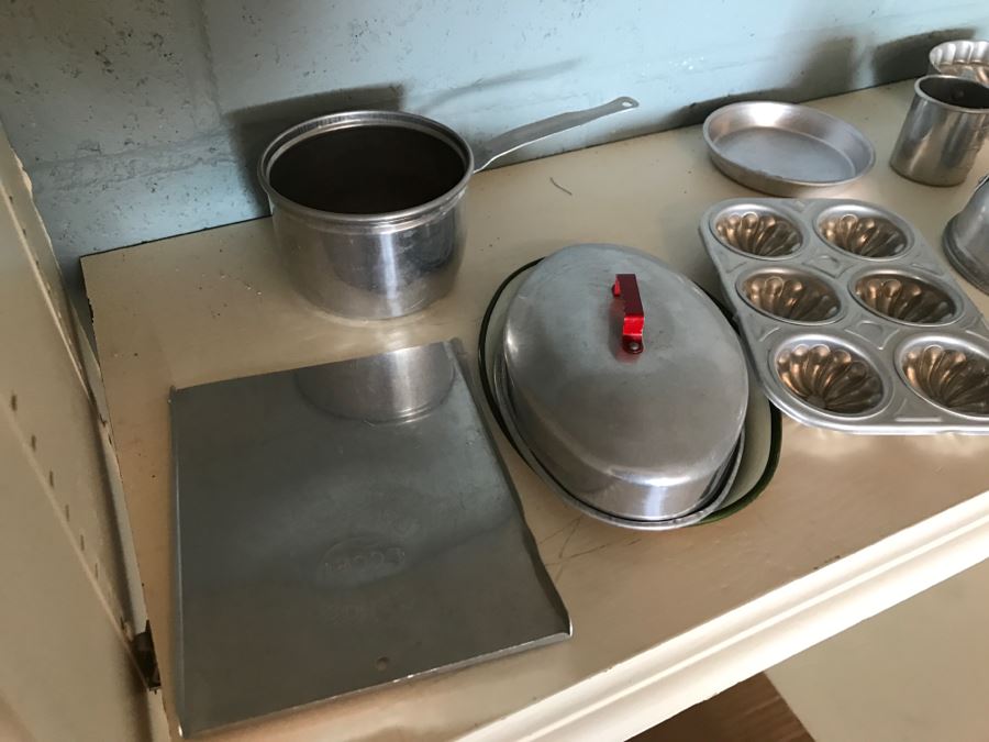 Vintage Child Toy Aluminum Miniature Cookware [Photo 3]