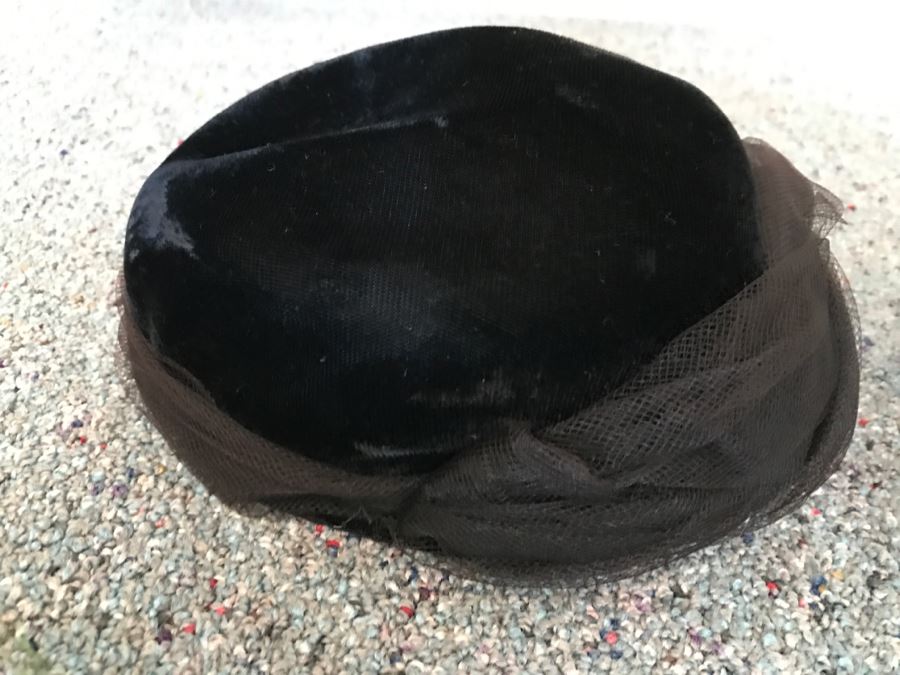 (7) Vintage Women's Hat Collection [Photo 8]