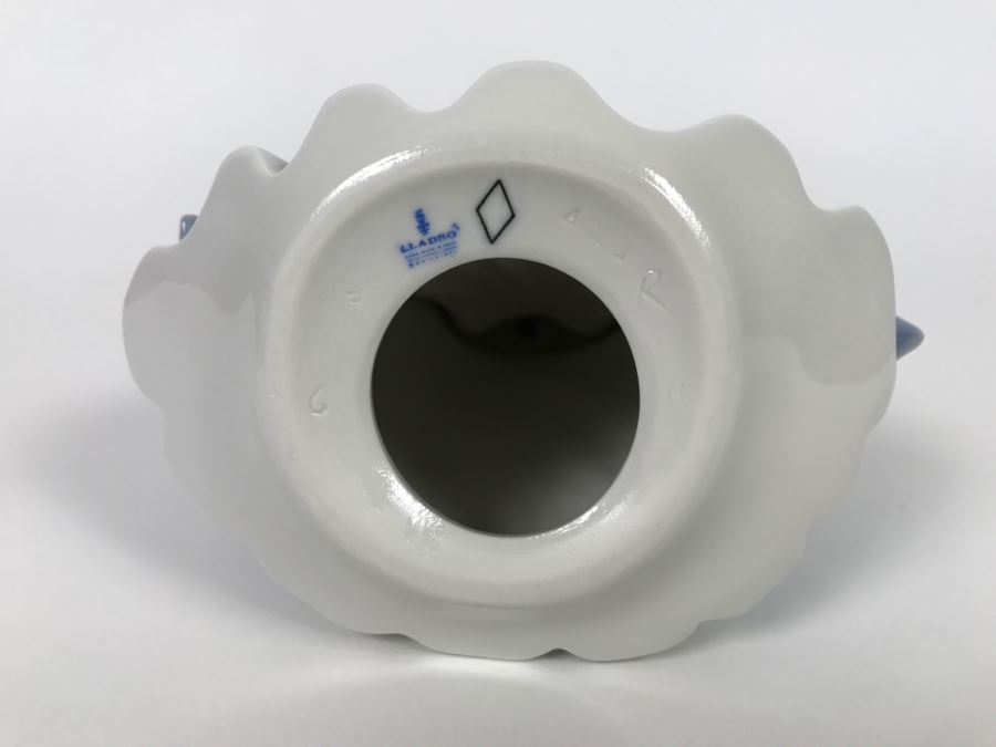 Lladro Angel Figurine [Photo 2]