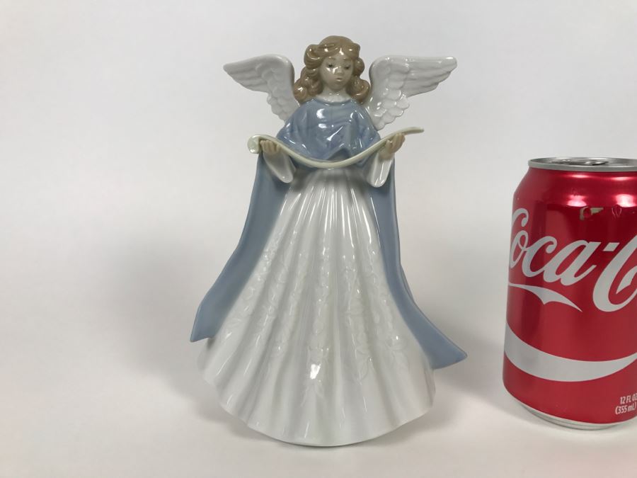 Lladro Angel Figurine [Photo 3]