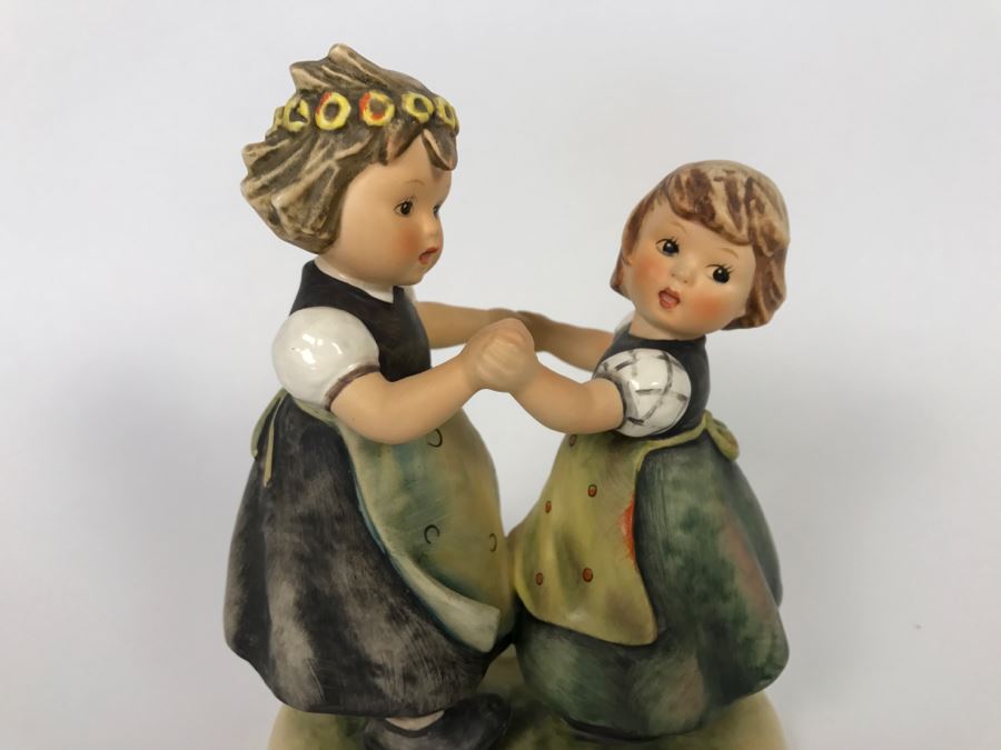 Vintage Hummel Goebel Figurine [Photo 3]