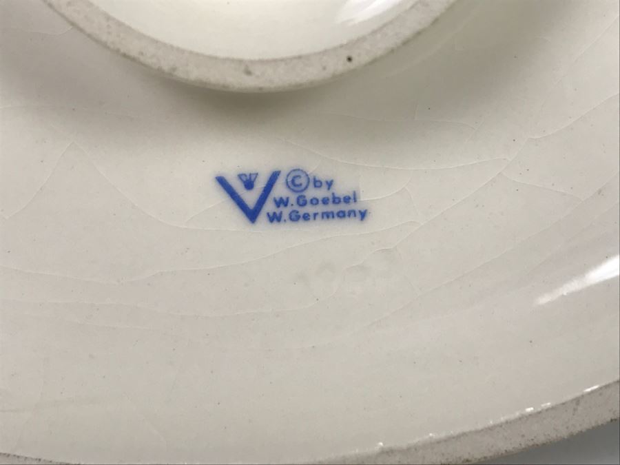 Vintage Hummel Goebel Figurine [Photo 10]