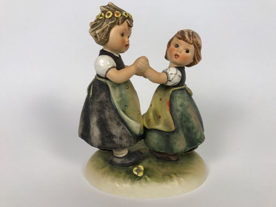 Vintage Hummel Goebel Figurine