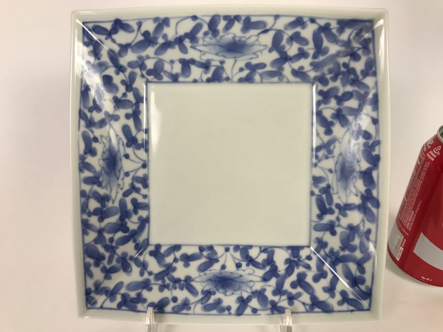 Asian Blue And White Dish With Display Stand [Photo 1]
