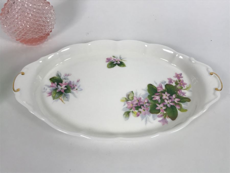 Pair Of Glass Perfume Bottles And Royal Albert Bone China Tray [Photo 7]