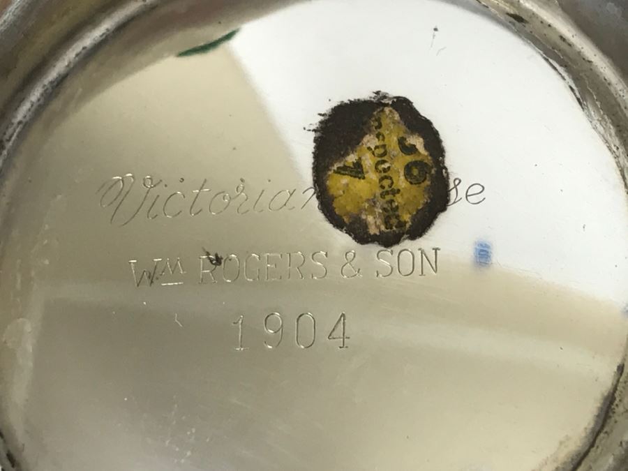 Silverplate Victorian Rose WM Rogers & Son Coffee Pot, Teapot, Creamer, Sugar And Serving Tray [Photo 17]