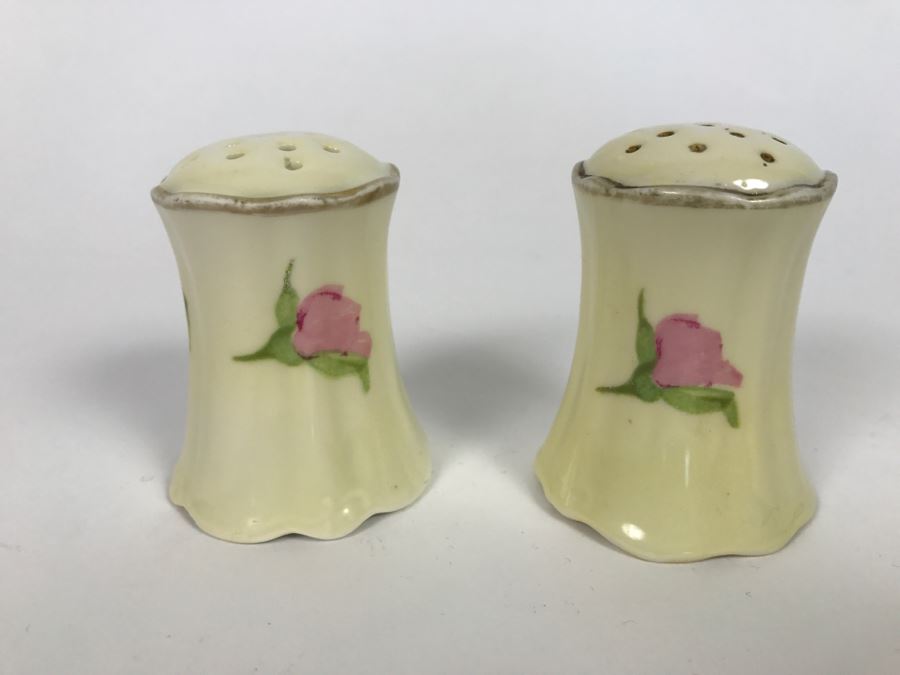 Royal Austria Handpainted Salt And Pepper Shakers [Photo 6]