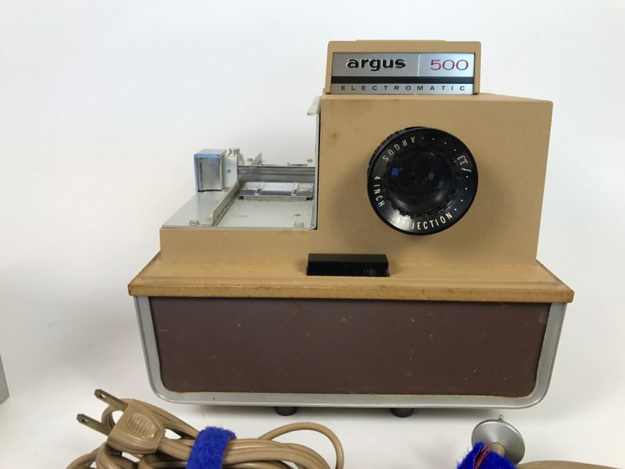 Argus 500 Slide Projector With Case