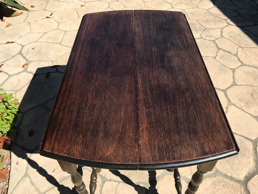 Vintage Gateleg Drop Leaf Farm Table With 2 Leaves [Photo 5]