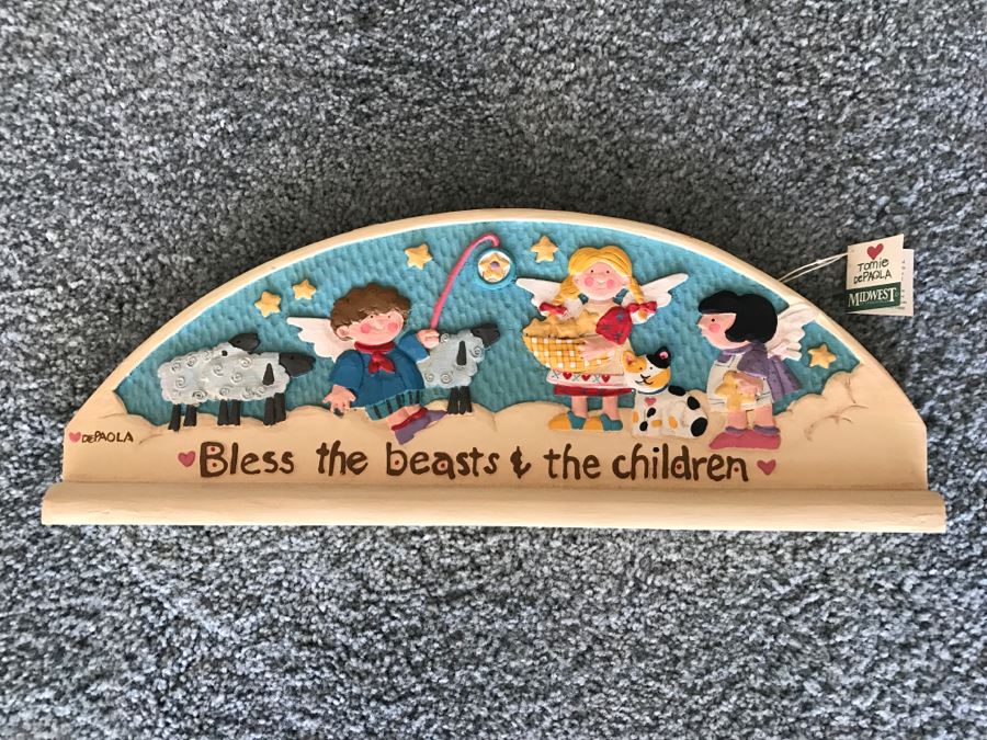 Tomie Depaola 'Bless The Beast & The Children' Wall Plaque Vintage Child Decor [Photo 1]