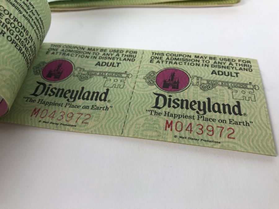 Lot Of Partially Used Vintage Disneyland Ticket Books [Photo 13]