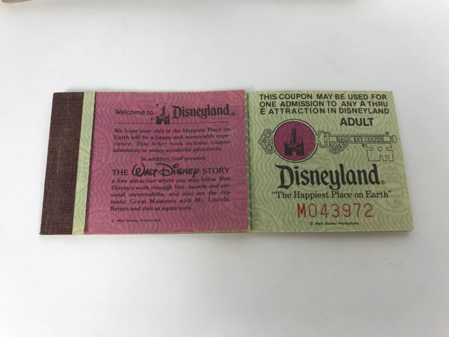 Lot Of Partially Used Vintage Disneyland Ticket Books [Photo 9]