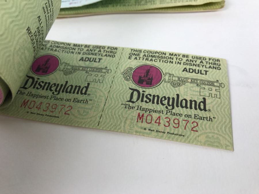 Lot Of Partially Used Vintage Disneyland Ticket Books [Photo 14]